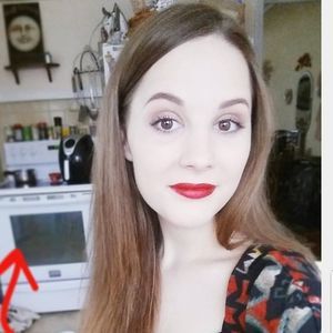 Meet your Posher, Libby